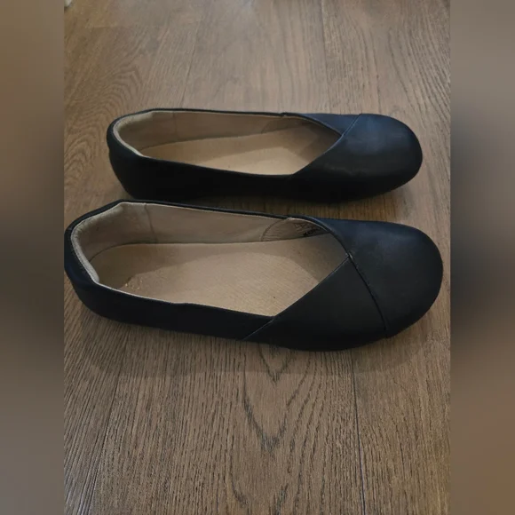 Xero Shoes Barefoot Phoenix Leather - Women's Dressy Flat - Picture 6 of 6